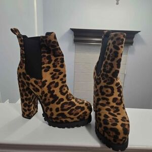 Liliana Leopard Print Heeled Boots
